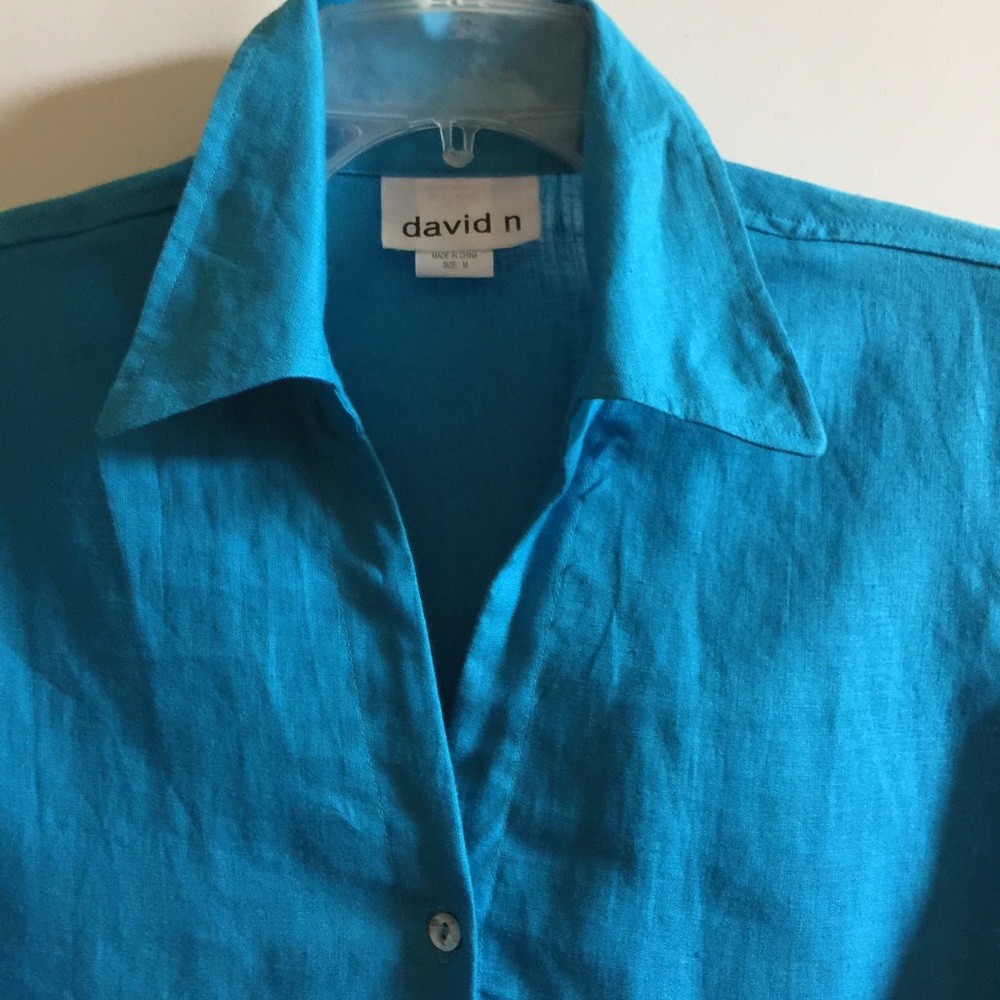 NWOT, David N blouse, size M.